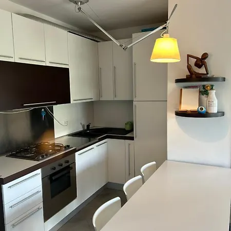 In Centro Con Vista - Parcheggio Gratuito E Wi-fi * 리그나노 사비아도로