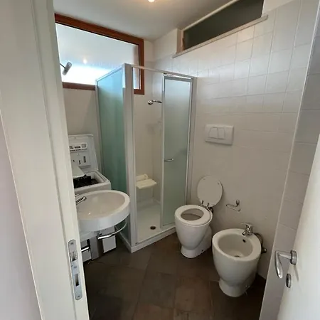 In Centro Con Vista - Parcheggio Gratuito E Wi-fi 아파트 *