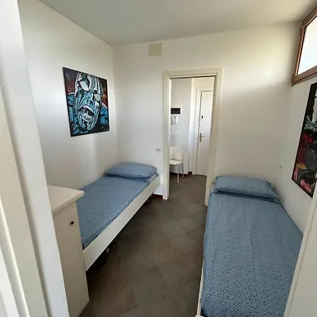 In Centro Con Vista - Parcheggio Gratuito E Wi-fi Apartment Lignano Sabbiadoro